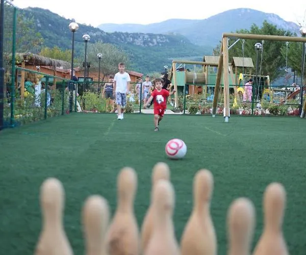 Flumen Park Üdülőközpont